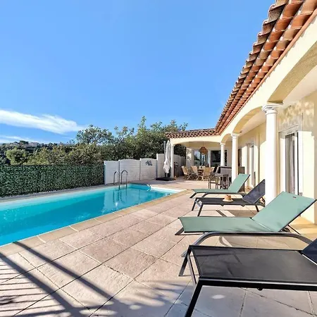 Superbe Climatisee Avec Piscine Chauffee-terrasse-vue Mer Et Montagne Villa *